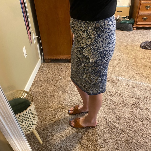 Max Studio Skirt - Picture 4 of 4